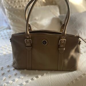 Dooney & Bourke  purse. Absolute perfect condition, never used!